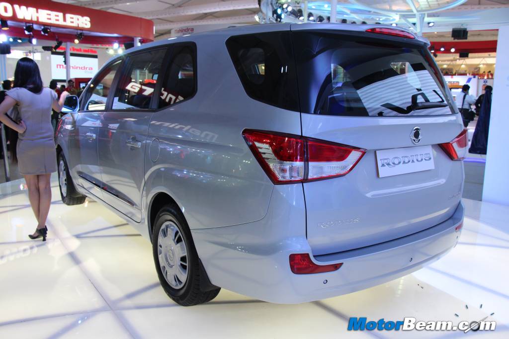 Ssangyong Rodius Specifications