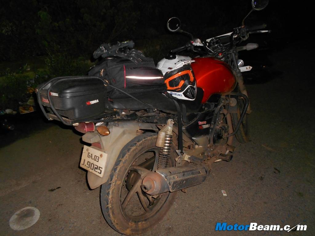 Susuki GS 150R Travelogue Rear