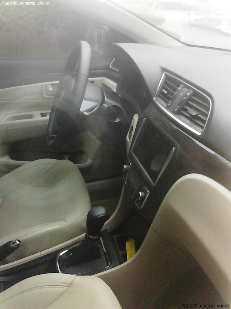 Suzuki Alivio China Spy Shot Interior