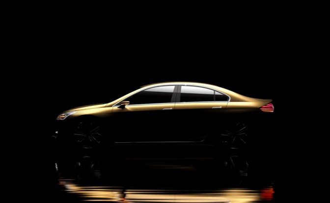 Suzuki Authentics Concept Side