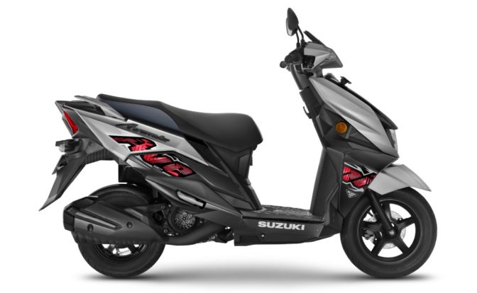 Suzuki Avenis side