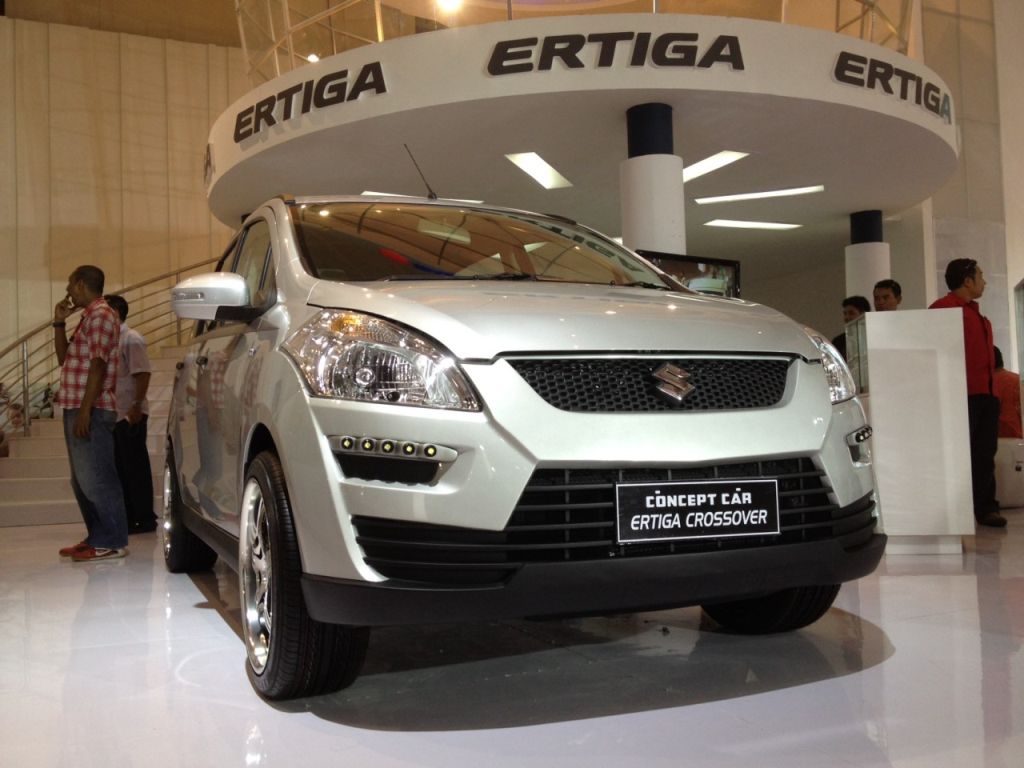 Suzuki Ertiga Crossover Suzuki Ertiga Crossover