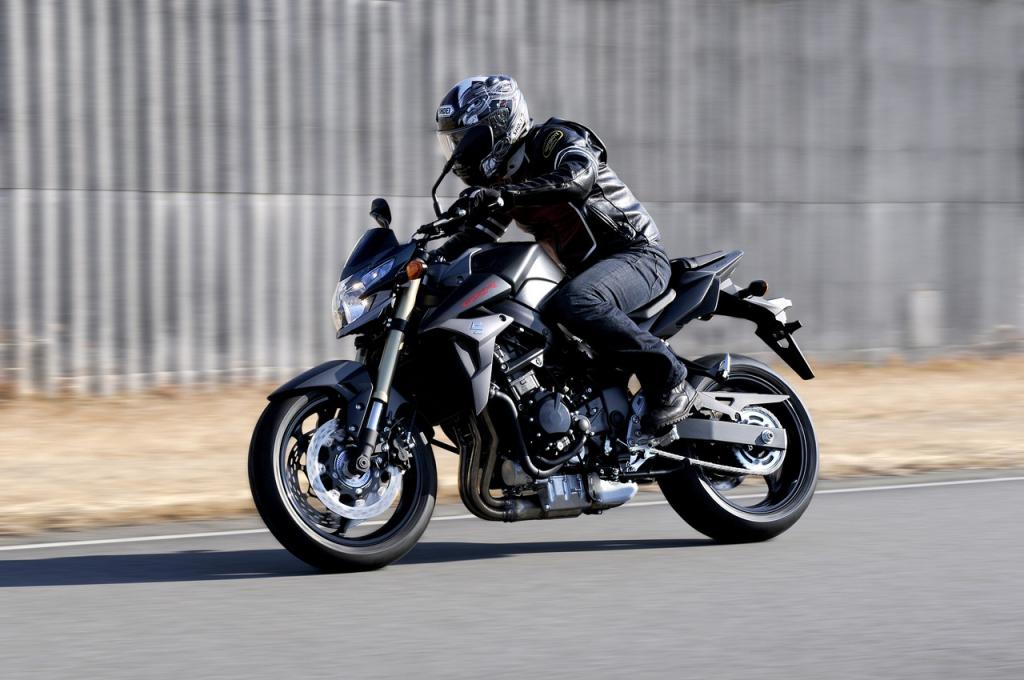 Suzuki-GSR-750-India-Top-Speed