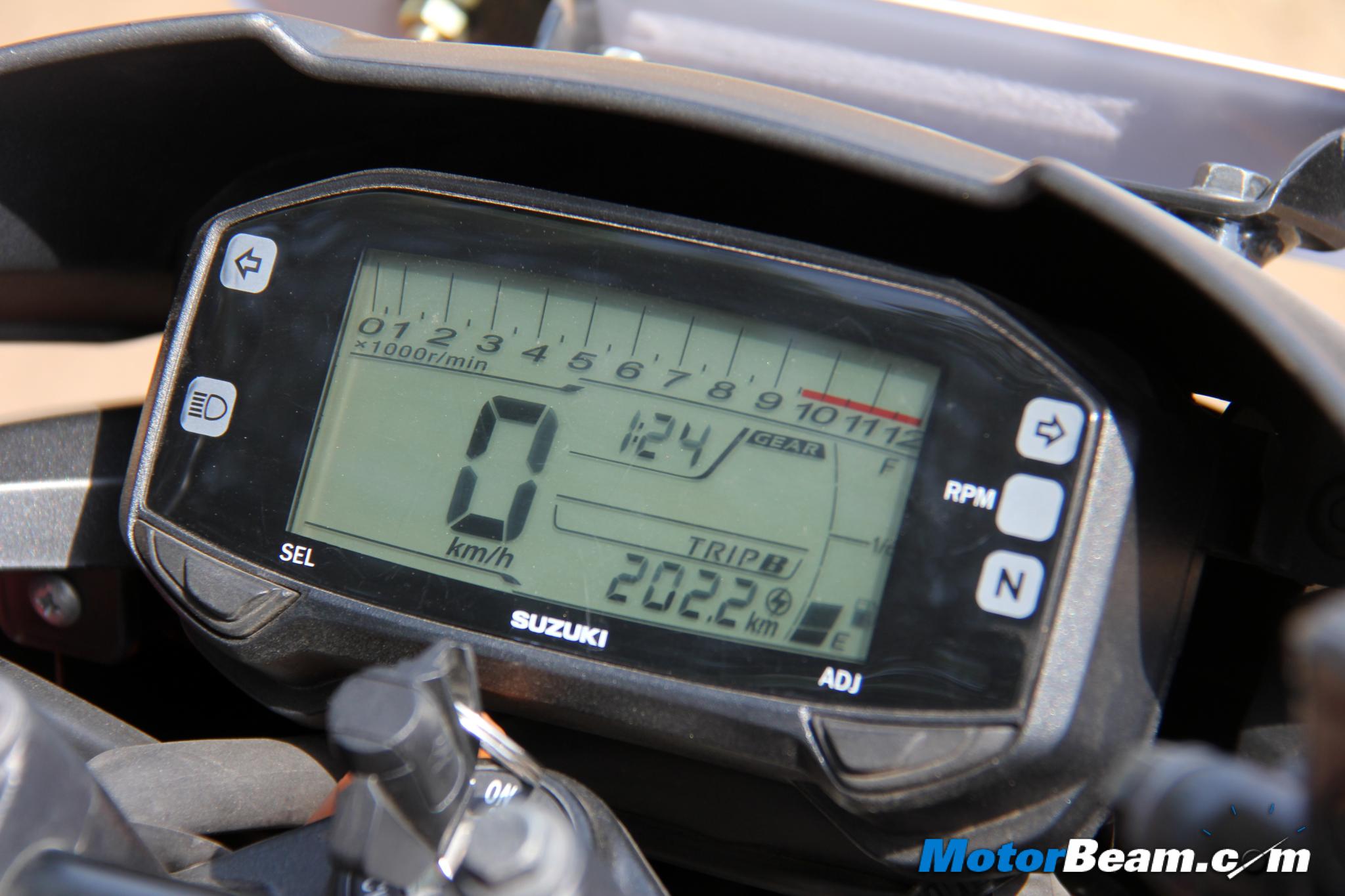 Suzuki Gixxer vs Hero Xtreme Sports