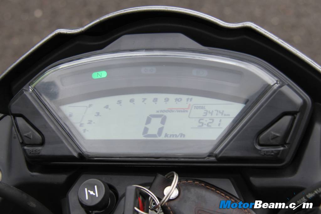 Suzuki Gixxer vs Honda Trigger