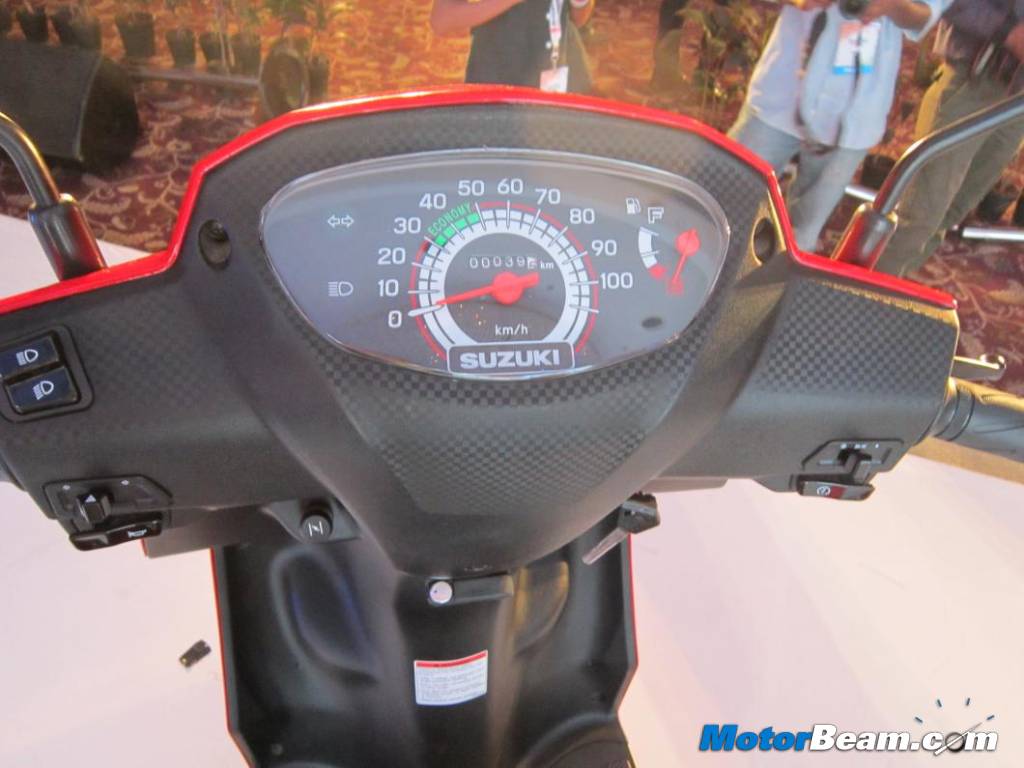 Suzuki Let's Console