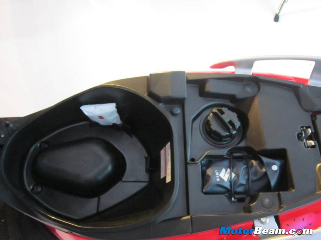 Suzuki Let's Underseat Storage