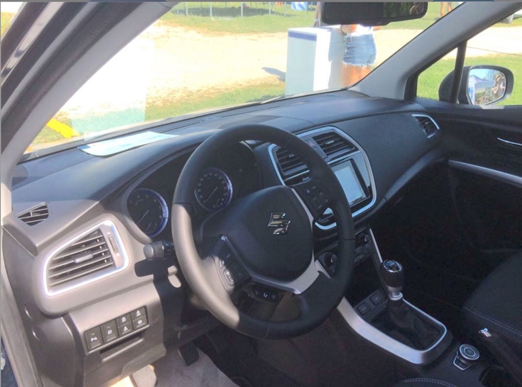 Suzuki S Cross Facelift Interiors