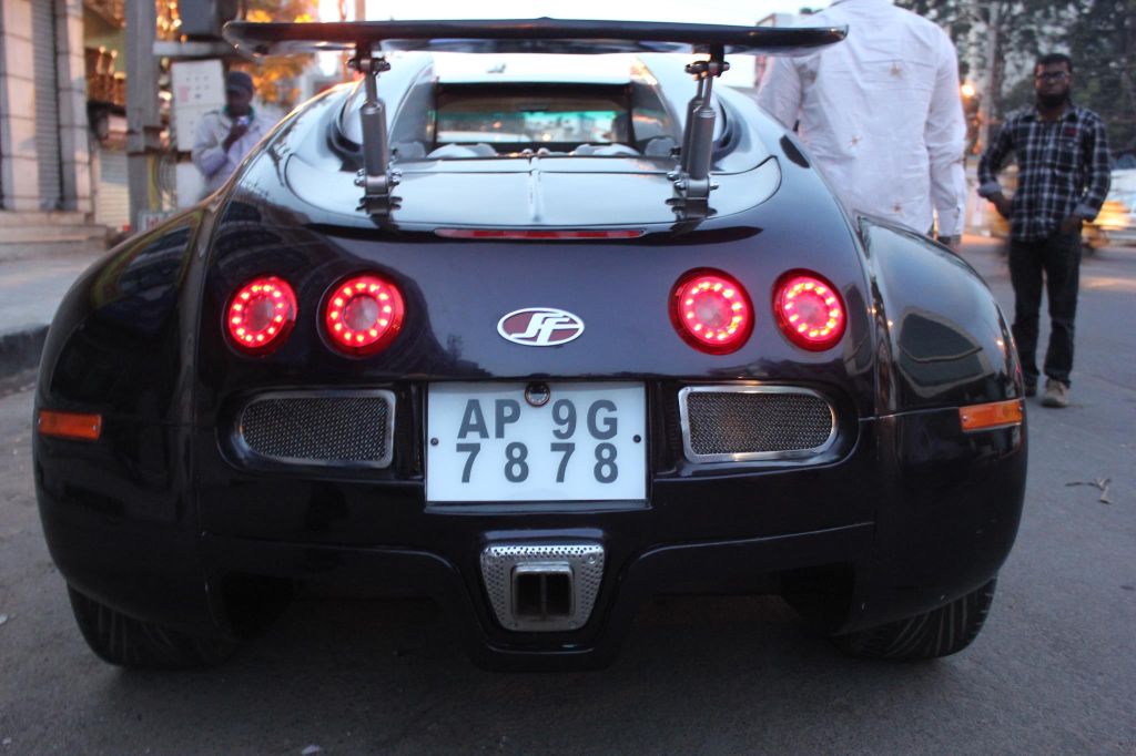 Suzuki Veyron Replica