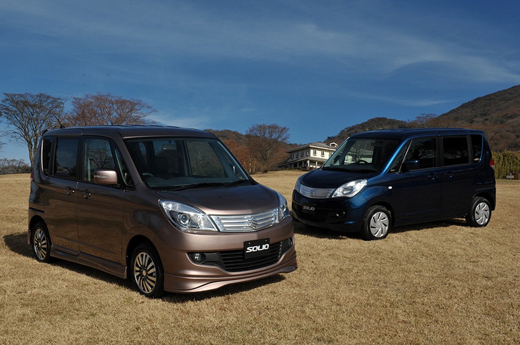 Suzuki Solio front