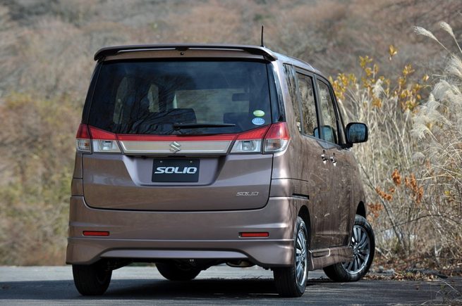 Suzuki Solio rear