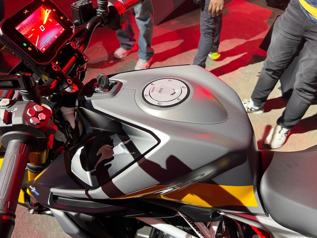 TVS Apache RTR 310 Fuel Tank