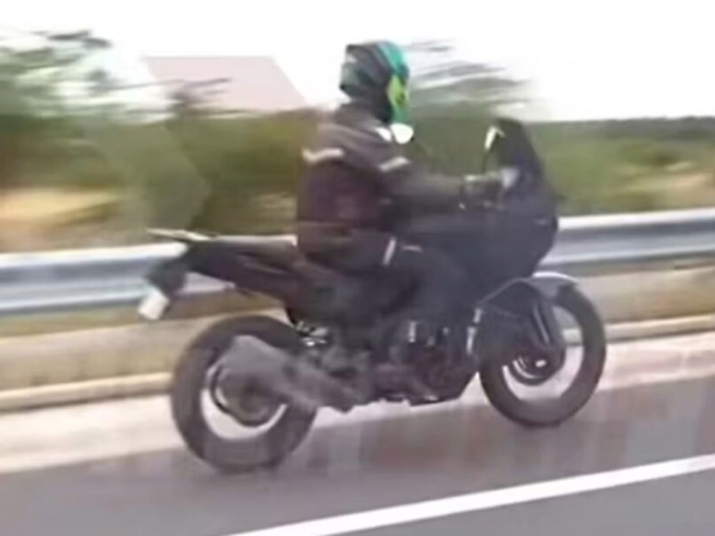 TVS RTX 300 rear