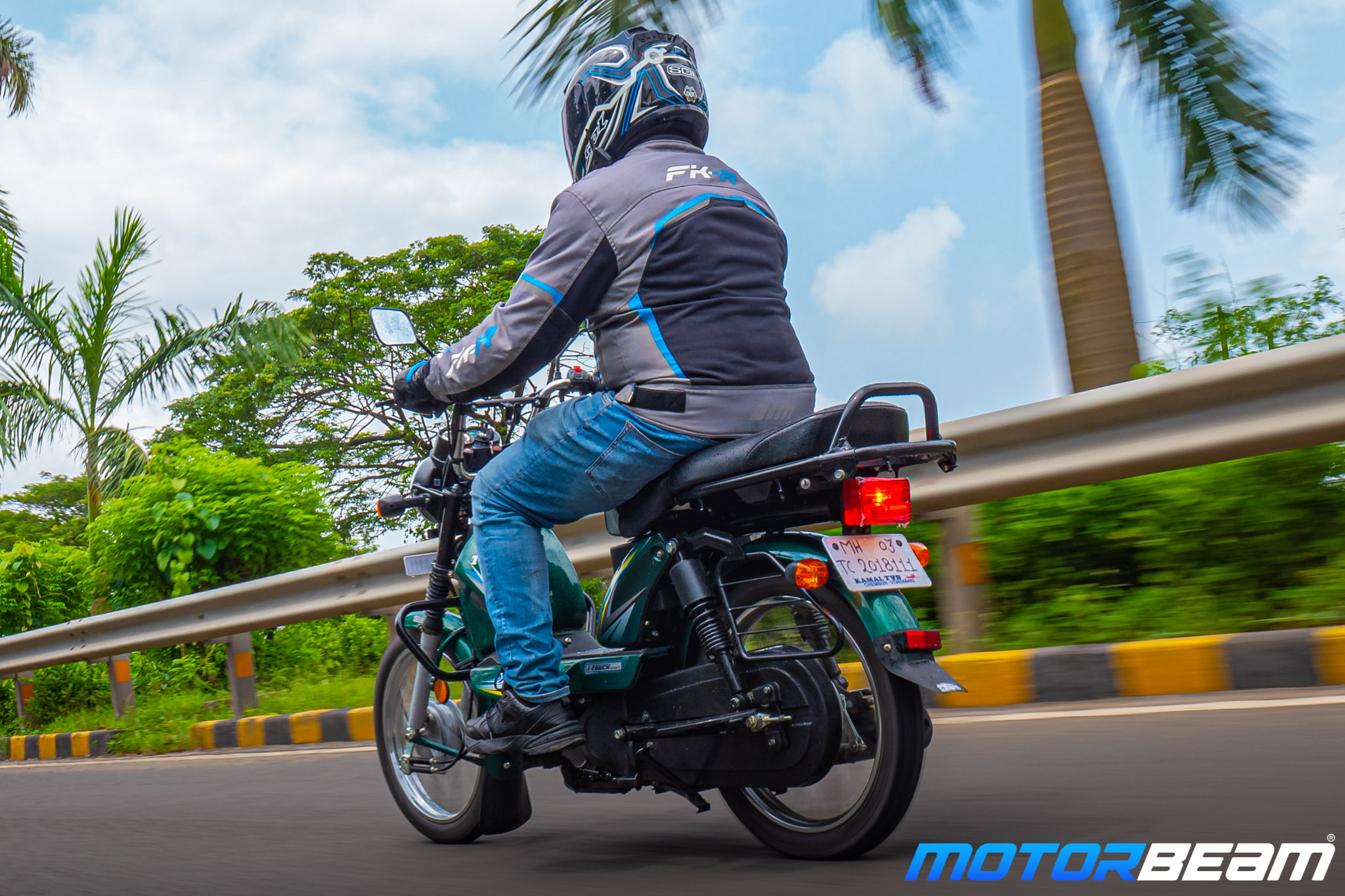 TVS XL 100 Heavy Duty Review 3