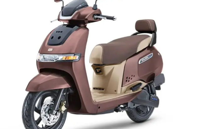 TVS iQube 3.1 kWh front