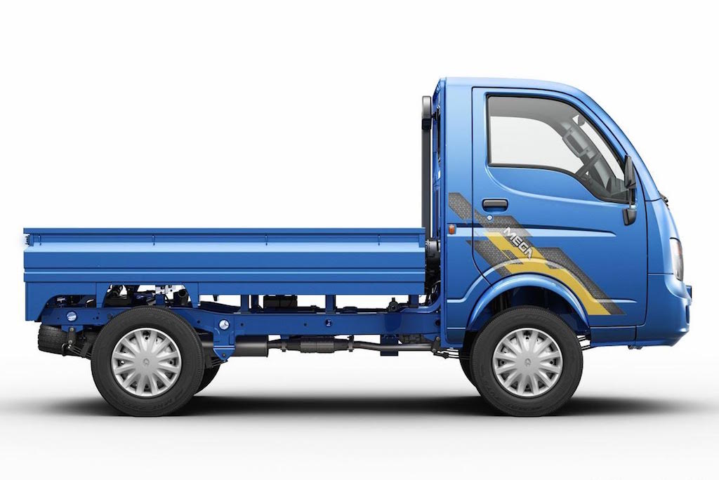 Tata Ace Mega Side