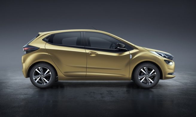 Tata Altroz Side