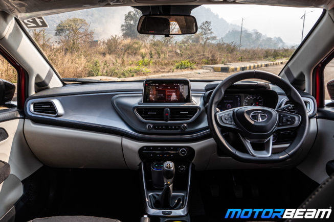 Tata-Altroz-Turbo-18