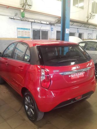 Tata Bolt Dealeryard