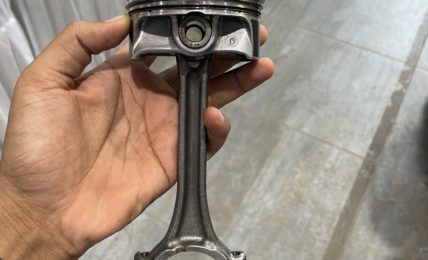 Tata-Punch-Piston