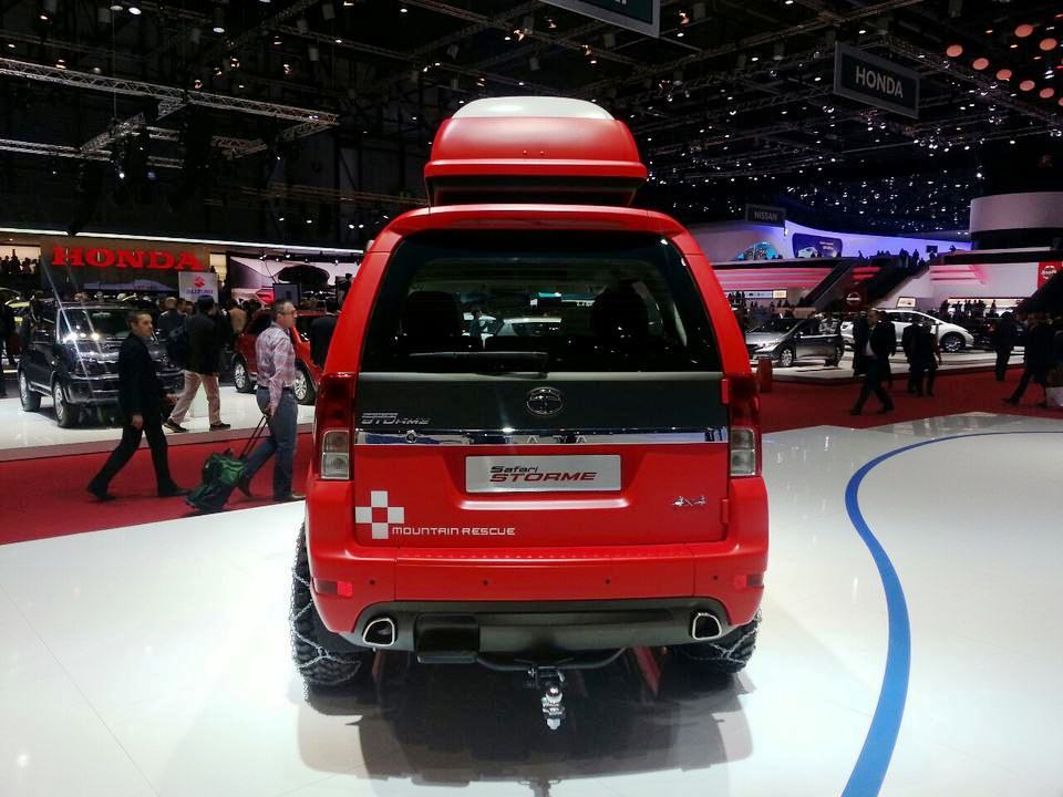 Tata Safari Storme Mountain Rescue rear