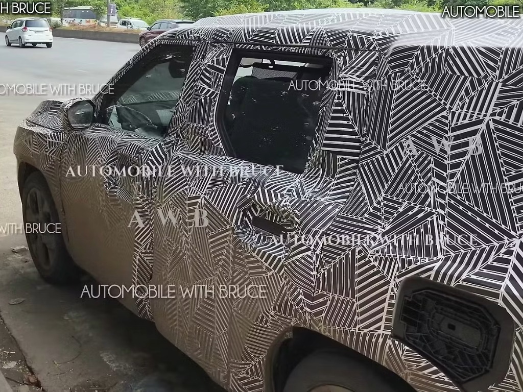 Tata Sierra side
