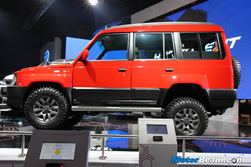 Tata Sumo Extreme Side