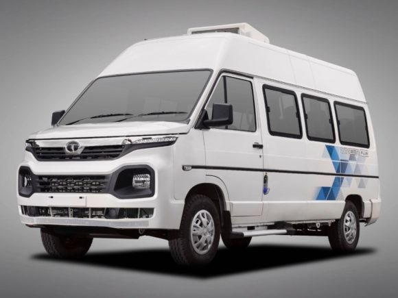Tata Winger Plus front