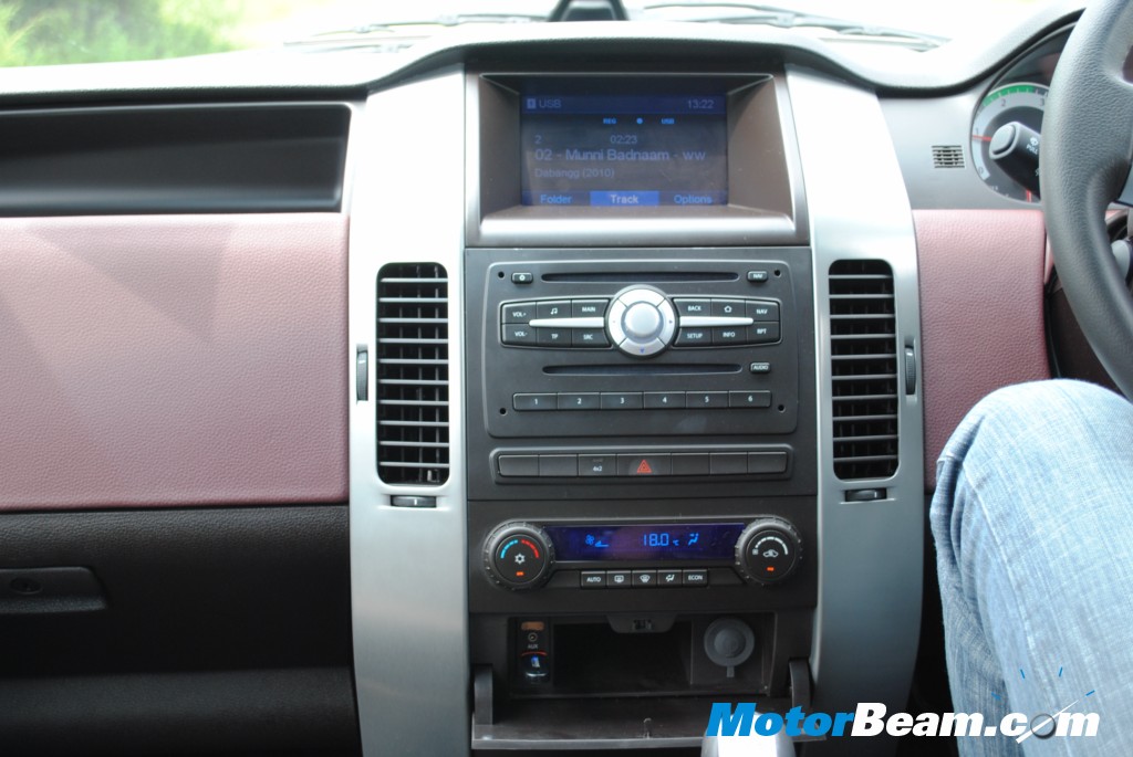 Tata_Aria_Centre_Console
