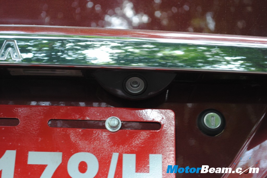 Tata_Aria_Rear_Camera