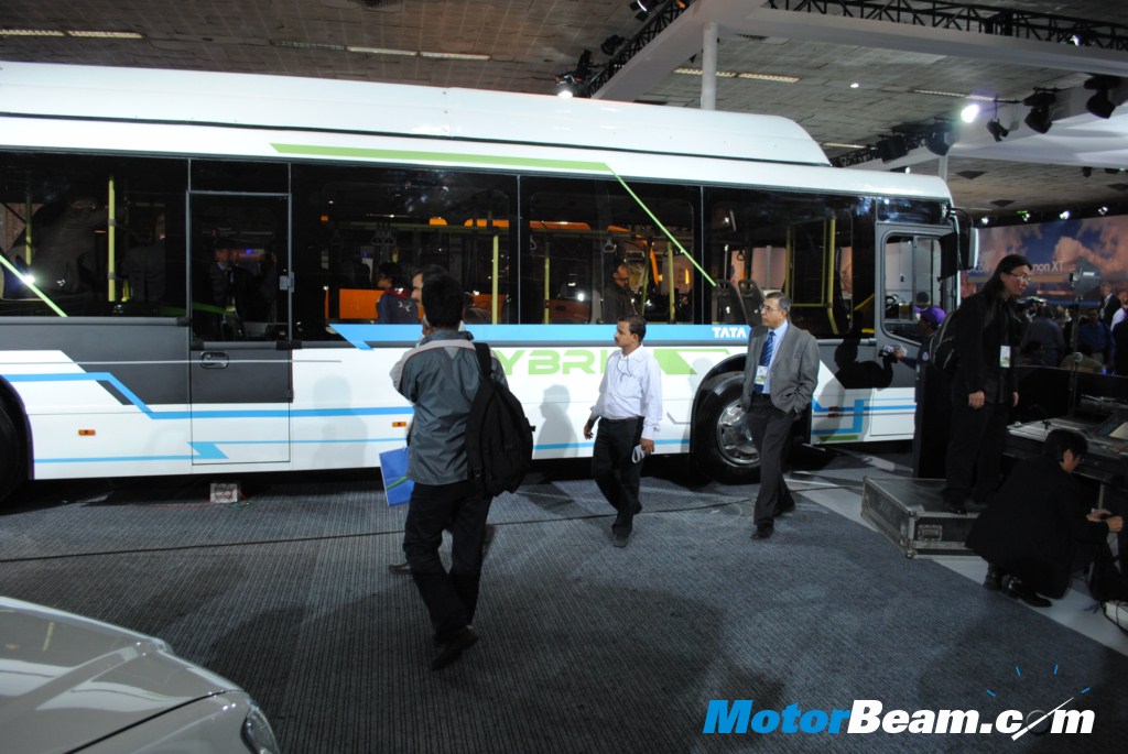 Tata_Starbus_Hybrid_2010_Auto_Expo
