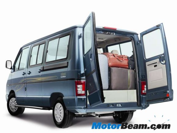 Tata_Winger_Rear