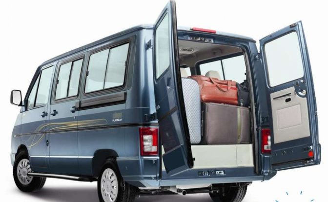Tata_Winger_Rear