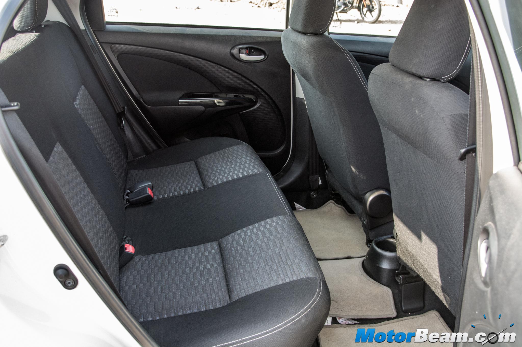Toyota Etios Cross vs Hyundai i20 Active Review
