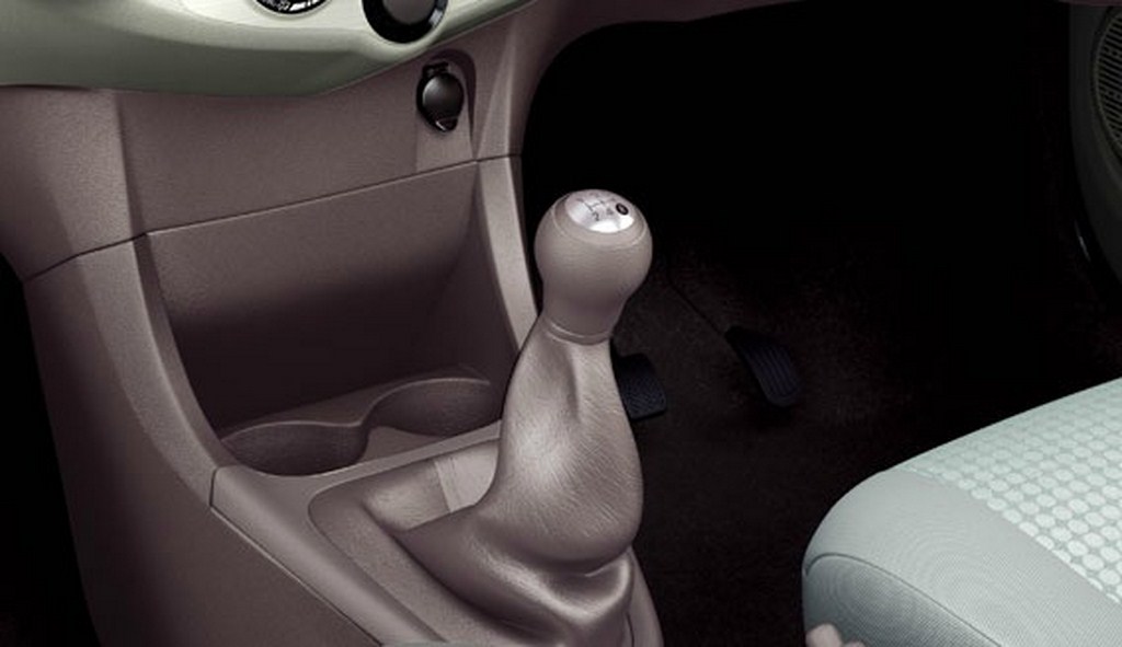 Toyota Etios Xclusive Chrome Knob