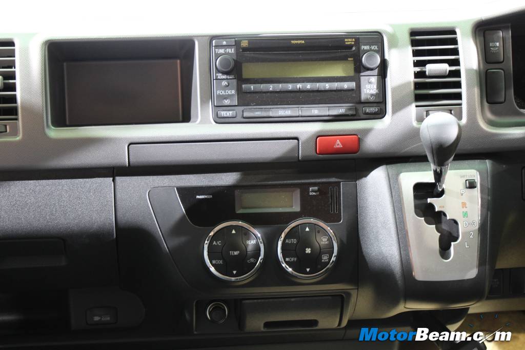 Toyota Hiace Dashboard