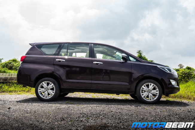 Toyota-Innova-Crysta-BS6-14