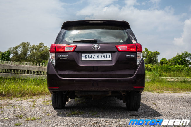 Toyota-Innova-Crysta-BS6-17