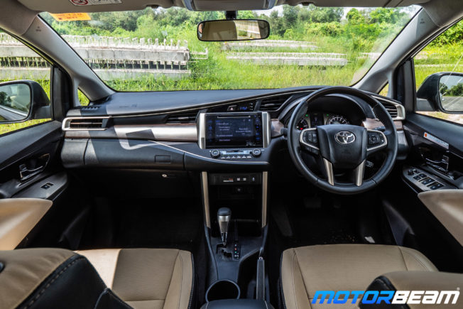 Toyota-Innova-Crysta-BS6-4