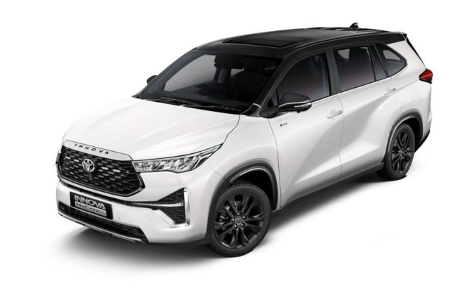 Toyota Innova HyCross Exclusive Edition