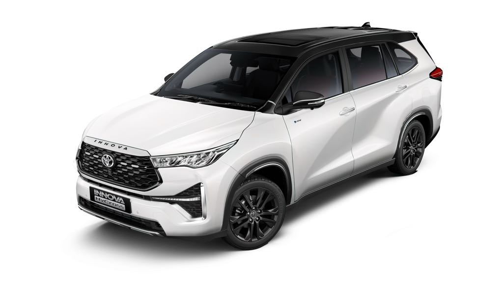 Toyota Innova HyCross Exclusive Edition