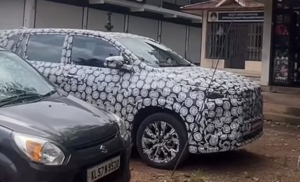 Toyota Innova HyCross Facelift Prototype