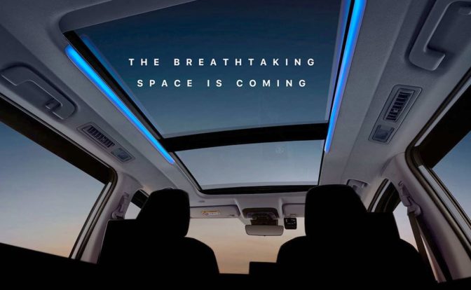 Toyota Innova HyCross Sunroof Teaser