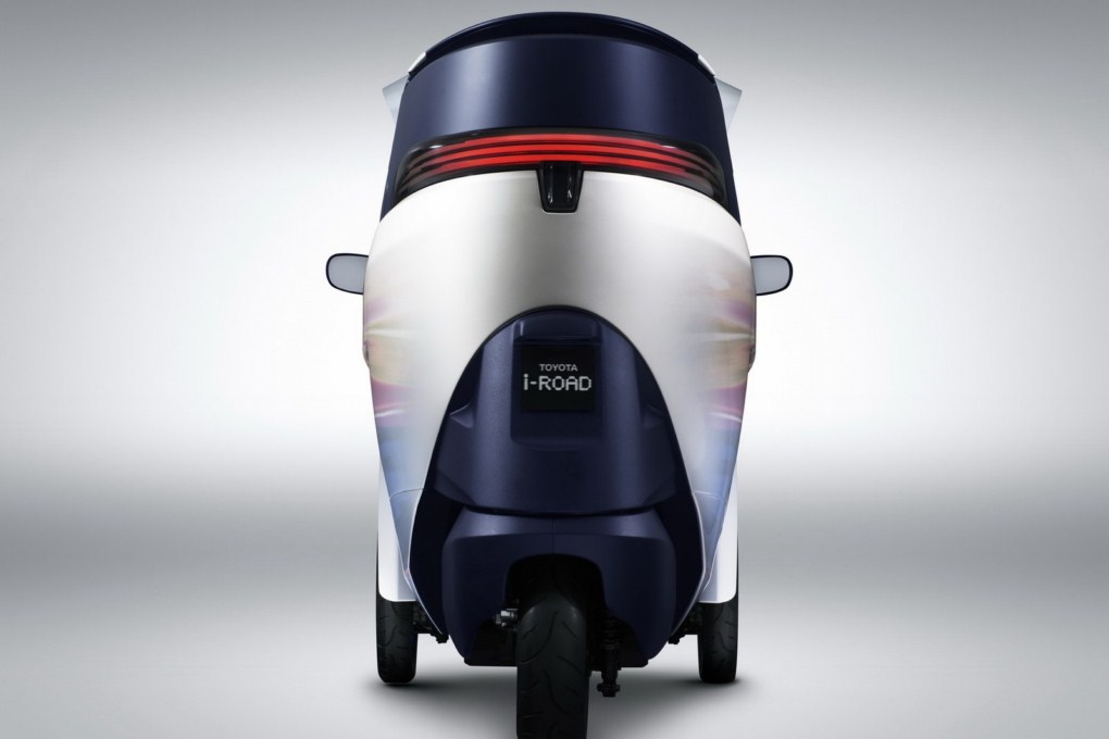 Toyota i-ROAD EV Concept Rear