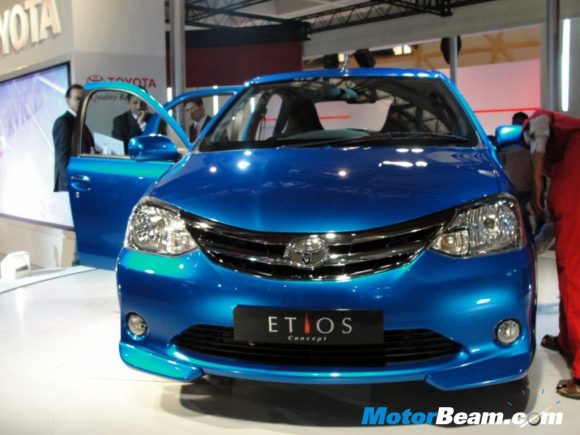 Toyota_Etios