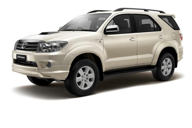 Toyota_Fortuner_Anniversary_Edition