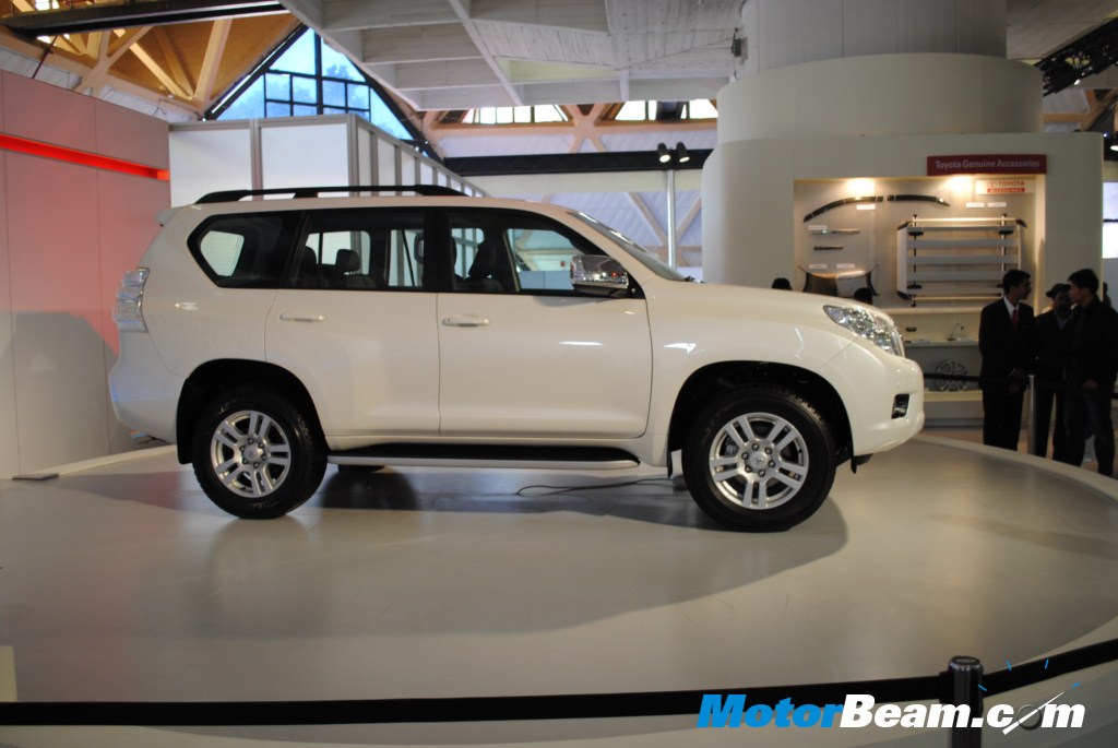 Toyota_Prado_2010_Auto_Expo