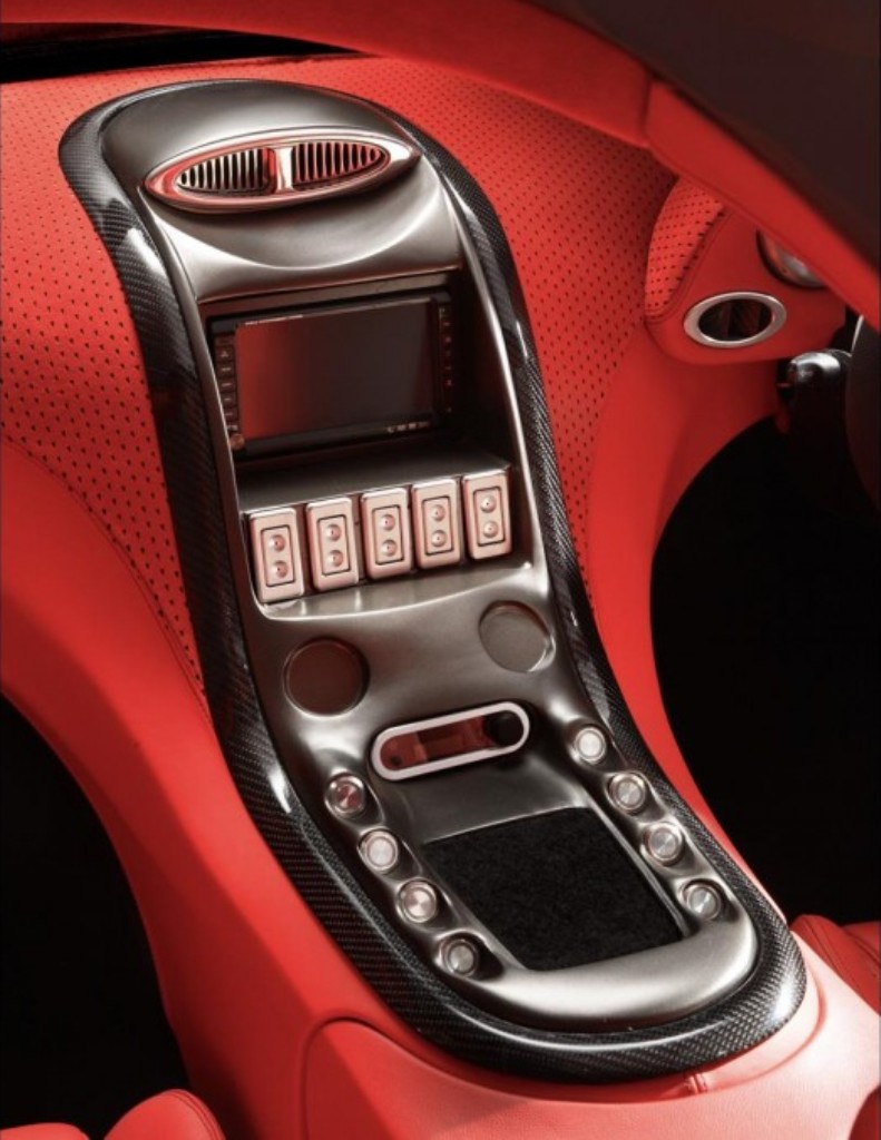 Trident Iceni Centre Console