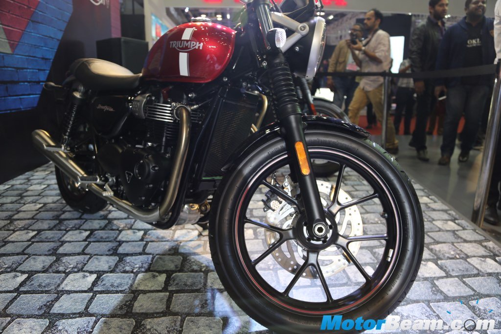 Triumph Bonneville Street Twin 10