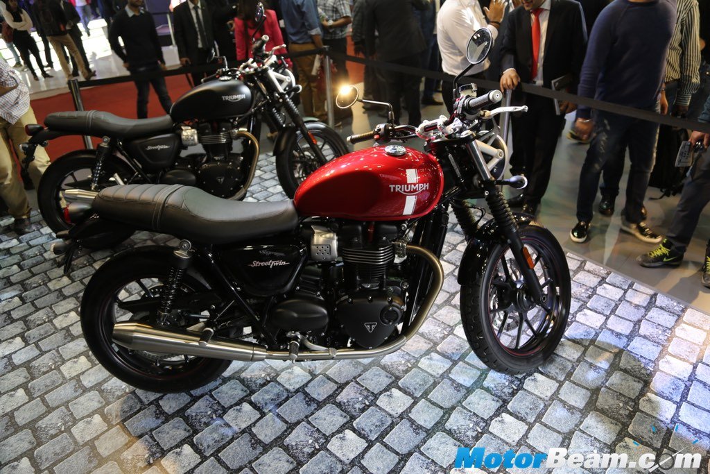 Triumph Bonneville Street Twin 11